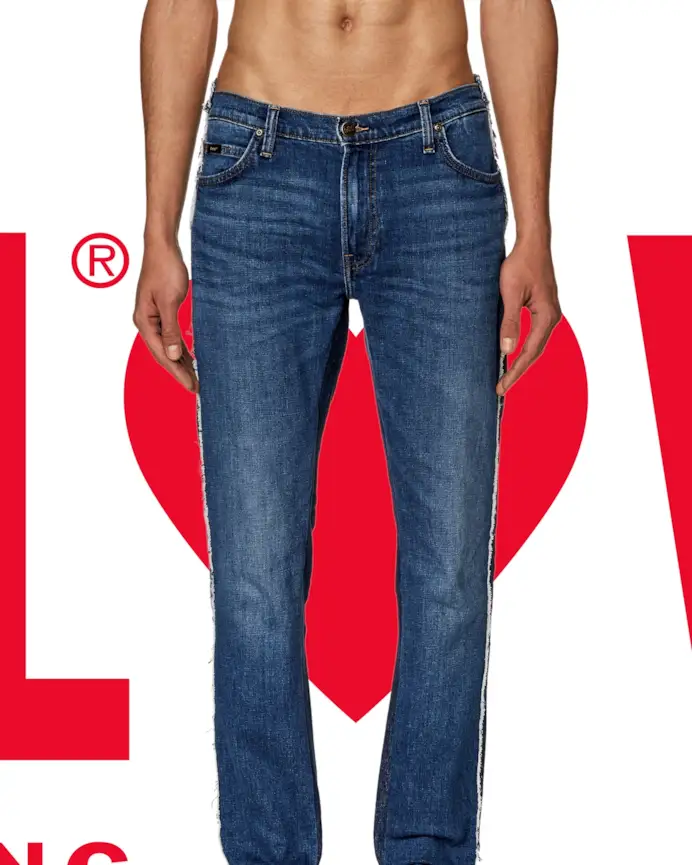 Un paio di jeans Diesel Loves Lee (courtesy Diesel)
