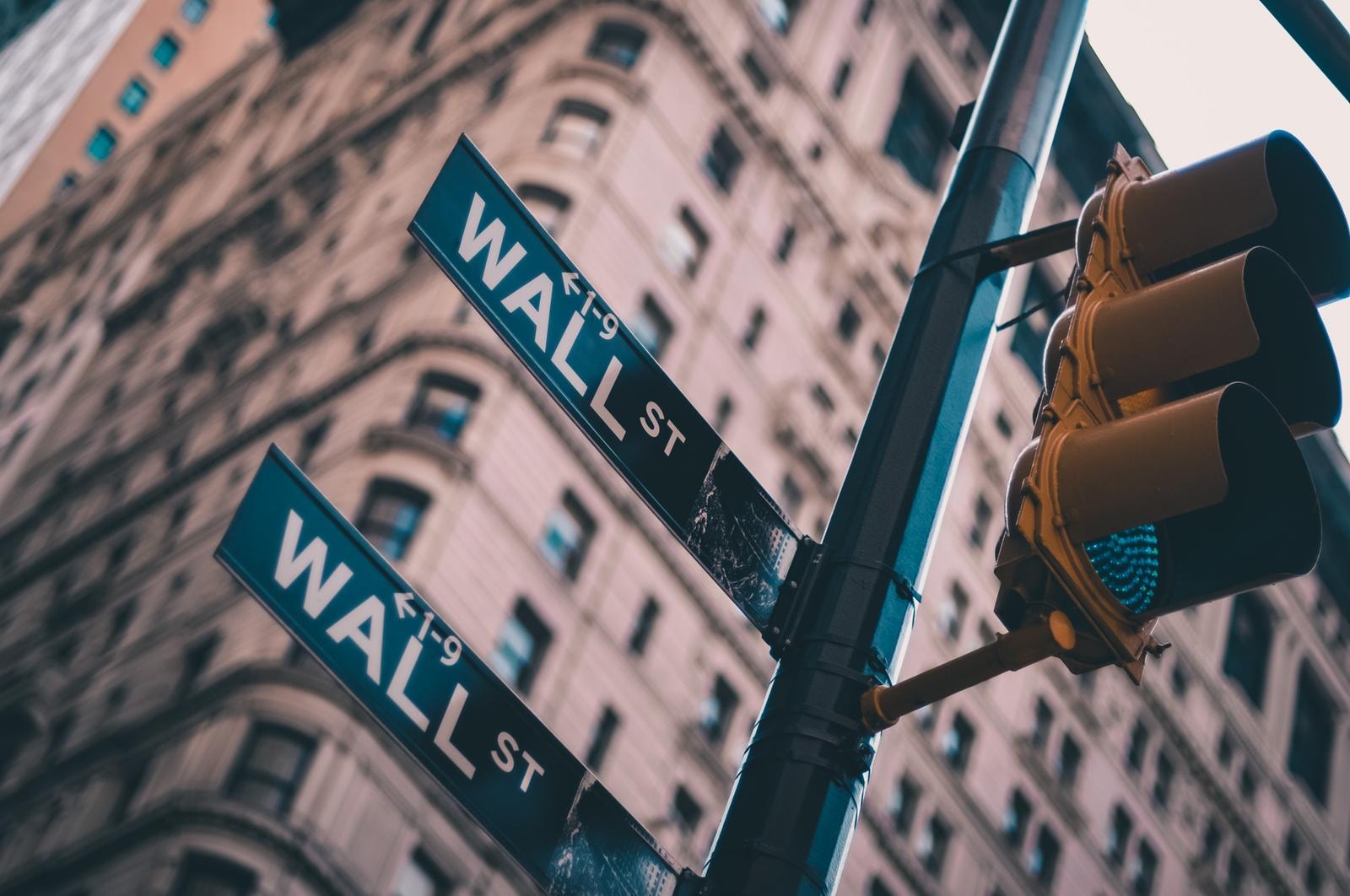 La diretta da Wall Street | Borse Usa, l’inflazione pce rallenta pi&ugrave; delle attese. S&amp;P500 +0,2%, all’ottavo rialzo consecutivo su base settimanale