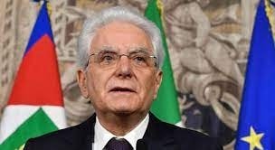 Concorrenza, il presidente Mattarella promulga il ddl. Ma chiede correttivi per balneari e ambulanti