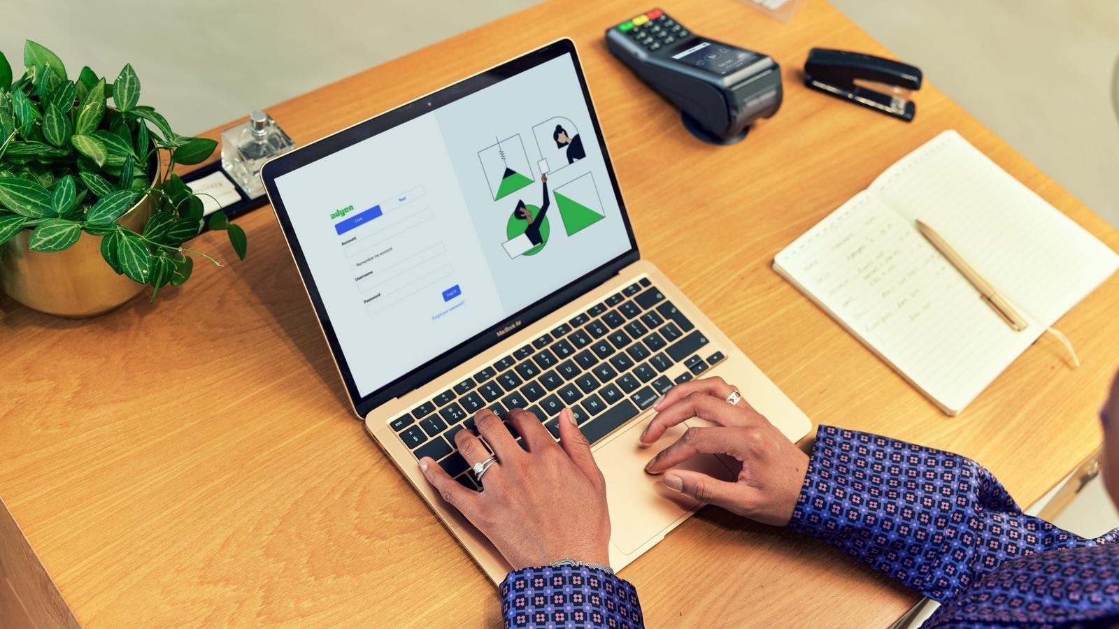 Ambienta rileva The Rent Company, societ&agrave; attiva nell’offerta di laptop e altri strumenti per gli studenti