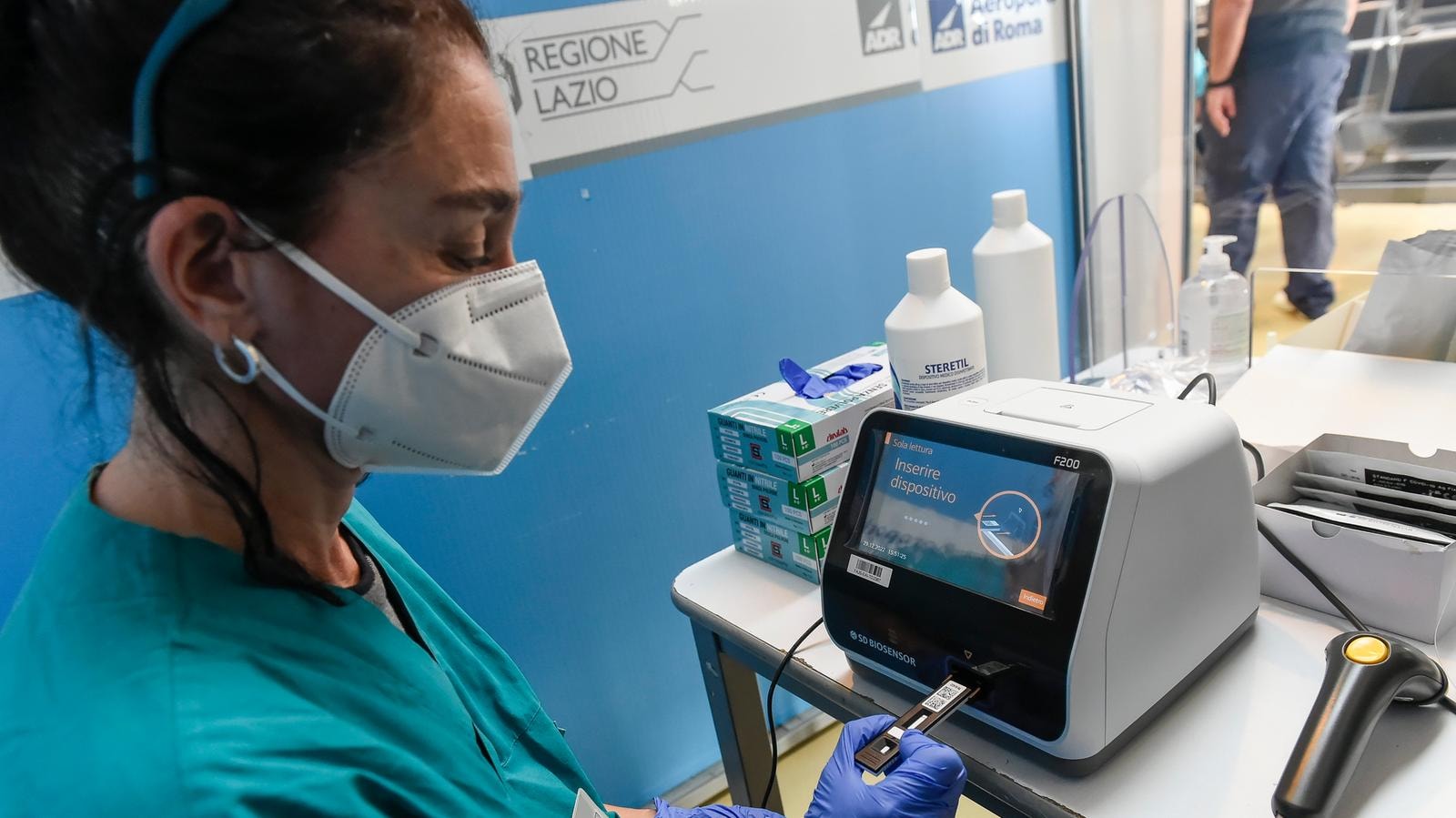 Covid, un laboratorio cinese ha mappato il virus due settimane prima che Pechino lo svelasse al mondo. Ecco i documenti che lo provano