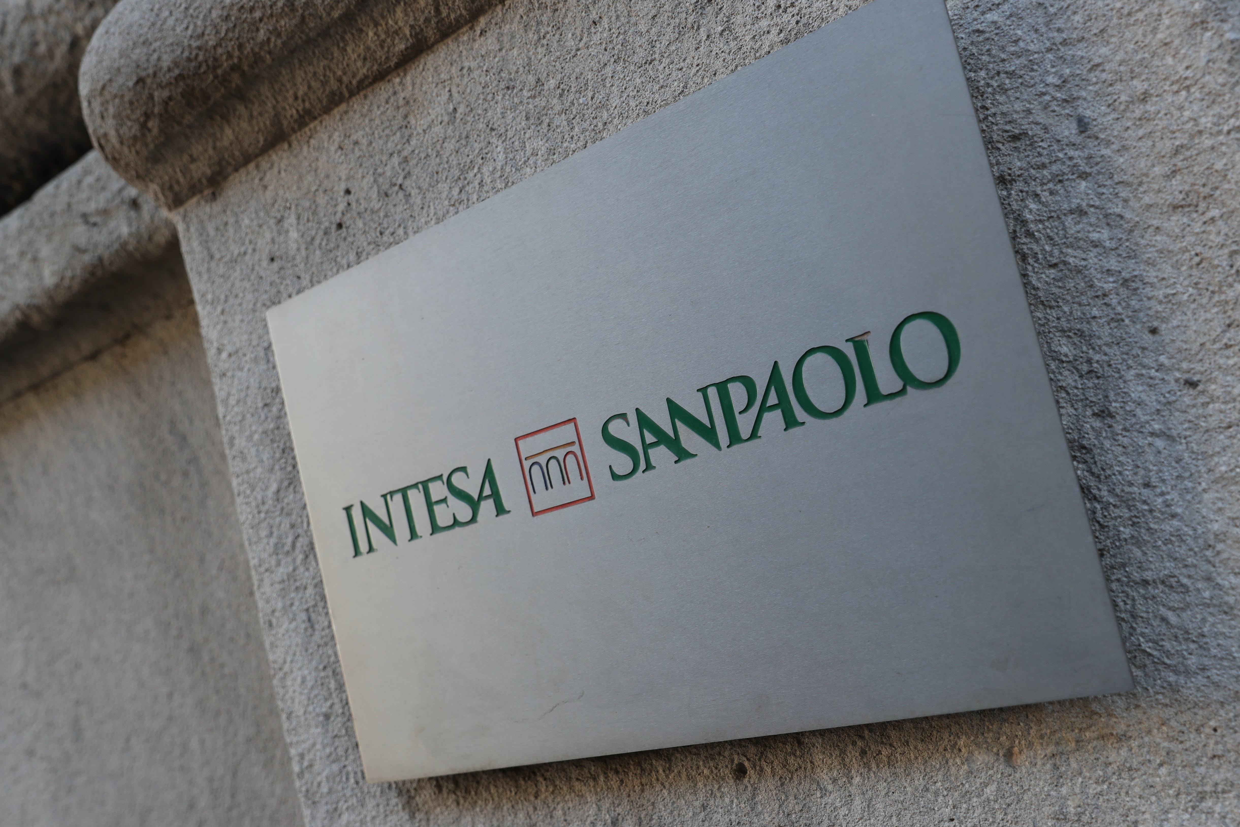 Intesa Sanpaolo amplia la gamma di certificati con i Cash Collect Protetto 100% Worst Of