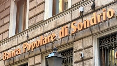 Consob mette sotto la lente le grandi manovre sulla Popolare di Sondrio. Il giallo sull’esposto di un investitore