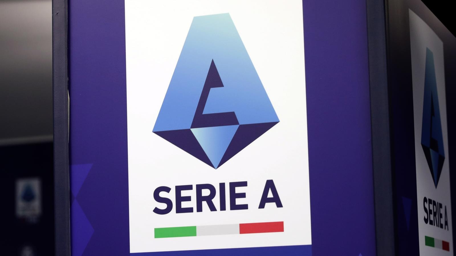 Serie A pronta a cambiare il nome? Derby tra Eni e Tim per fare da sponsor, ecco chi &egrave; in vantaggio e quando arrivano le offerte