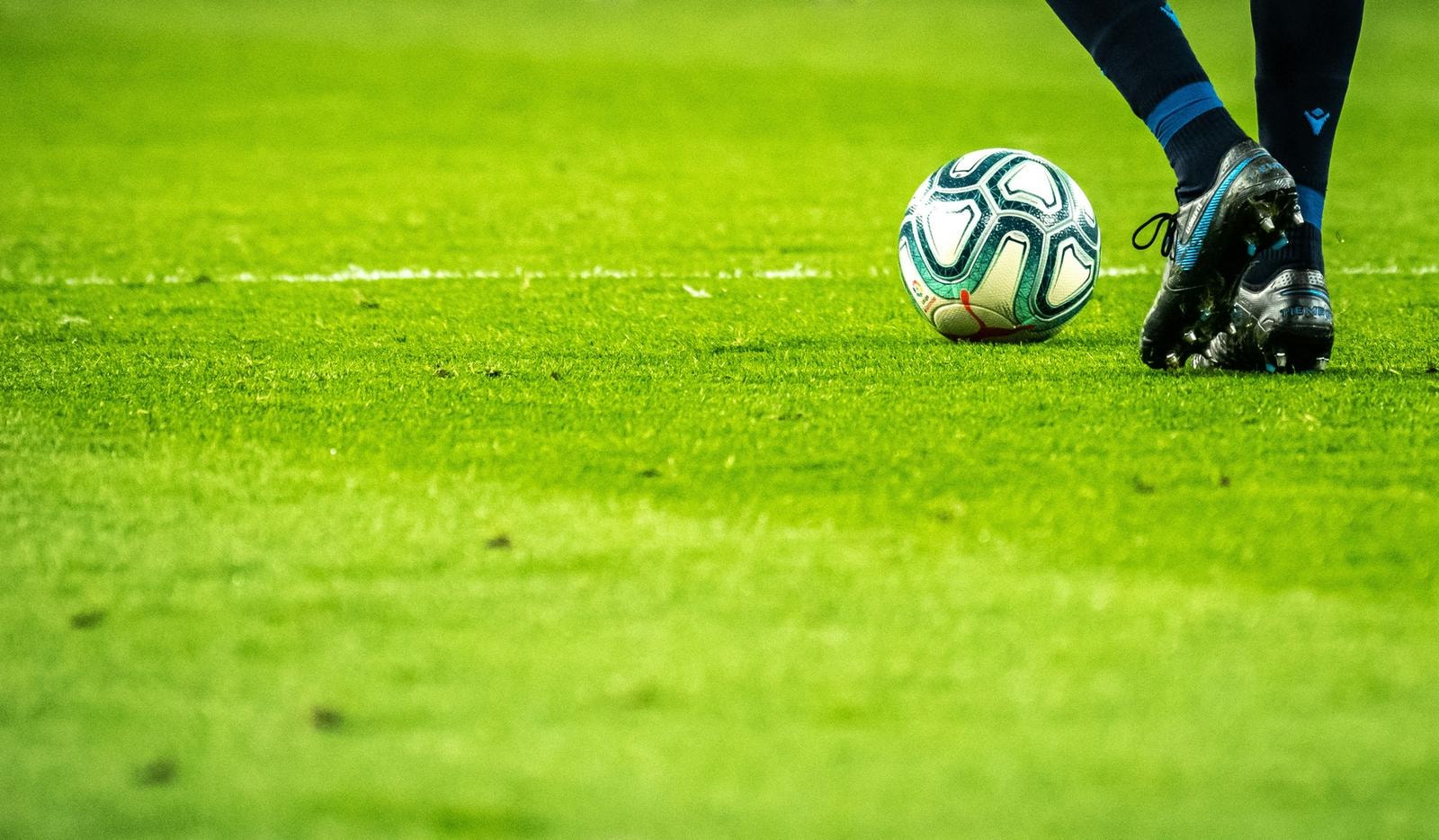 Calcio, perch&eacute; la sentenza Super League mina il sistema europeo dei diritti tv