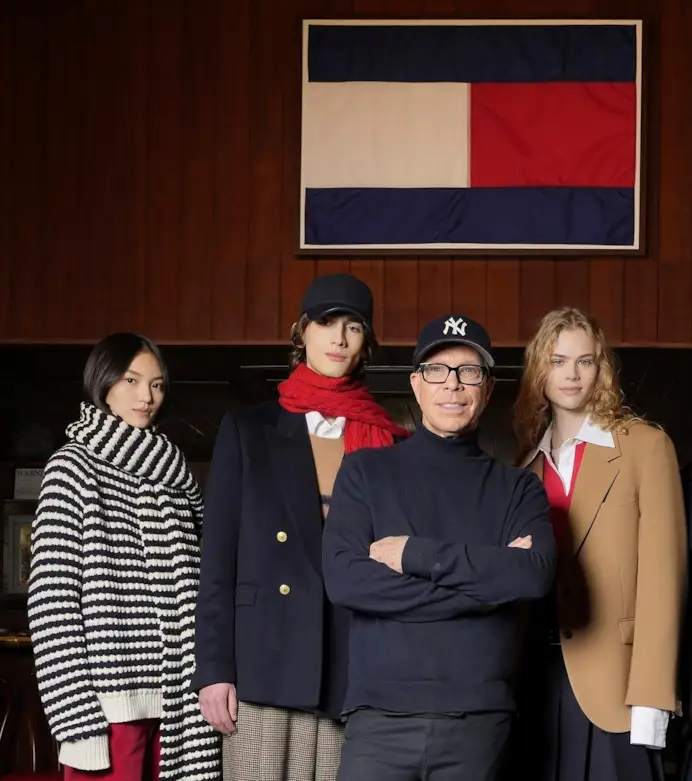 In esclusiva per Mff, uno scatto di Tommy Hilfiger con i modelli in look Tommy Hilfiger fall 2024 (Courtesy of Tommy Hilfiger)