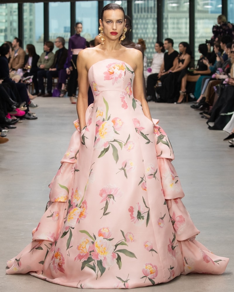 Un look Carolina Herrera fall-winter 2024 (courtesy Carolina Herrera)
