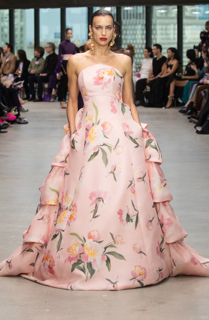 Un look Carolina Herrera fall-winter 2024 (courtesy Carolina Herrera)