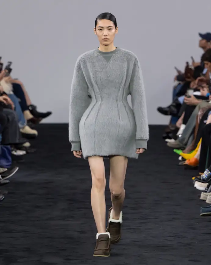 Un look fall-winter 2024/25 di JW Anderson (courtesy JW Anderson )