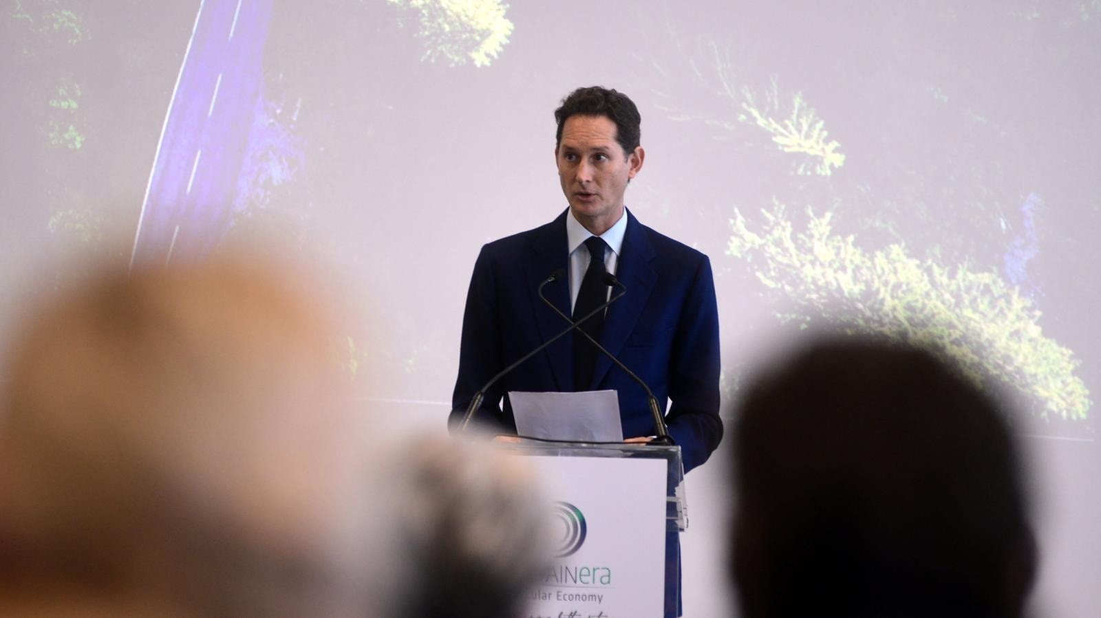 Eredit&agrave; Agnelli, sulla Dicembre scontro totale Margherita-John Elkann: mi spetta almeno il 54%. In gioco il controllo di Exor