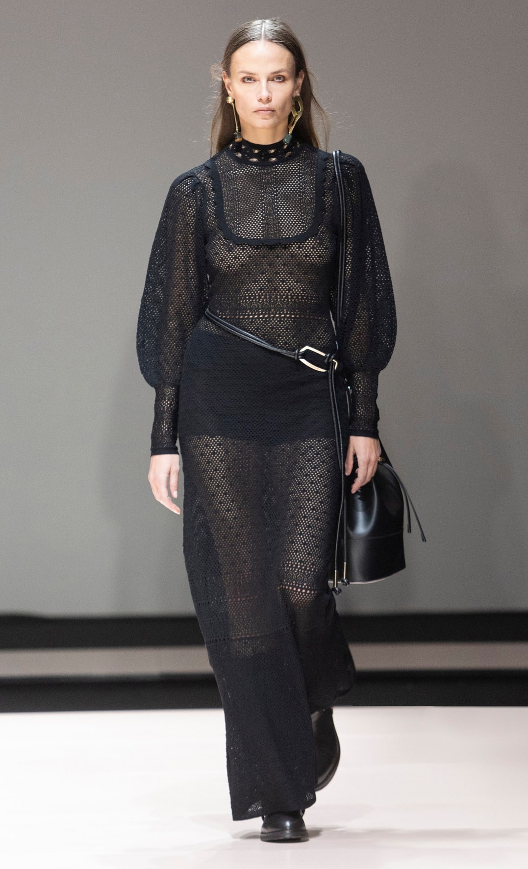 Natasha Poly sfila per Twinset fall-winter 2024