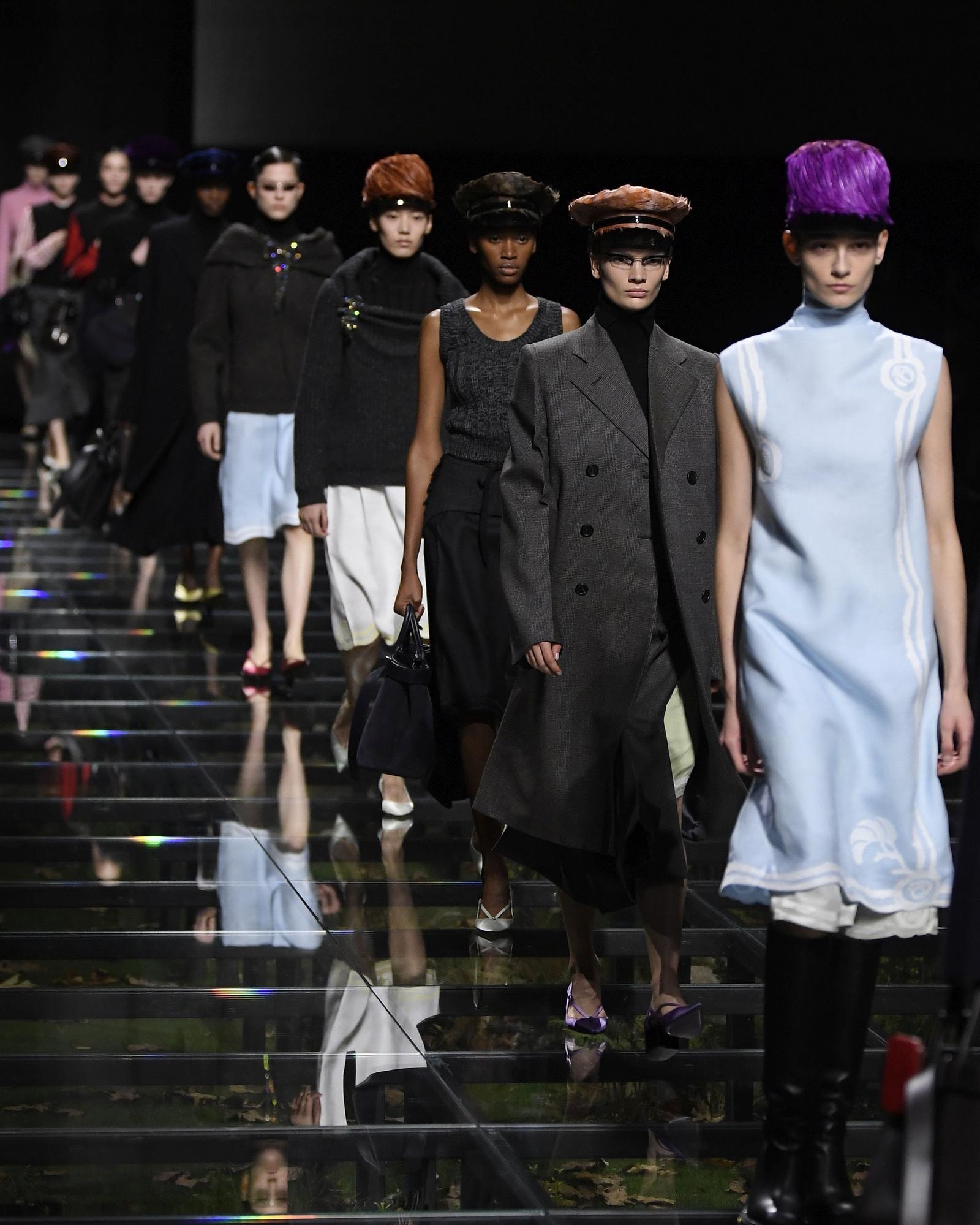 Il finale della sfilata fall-winter 2024 di Prada