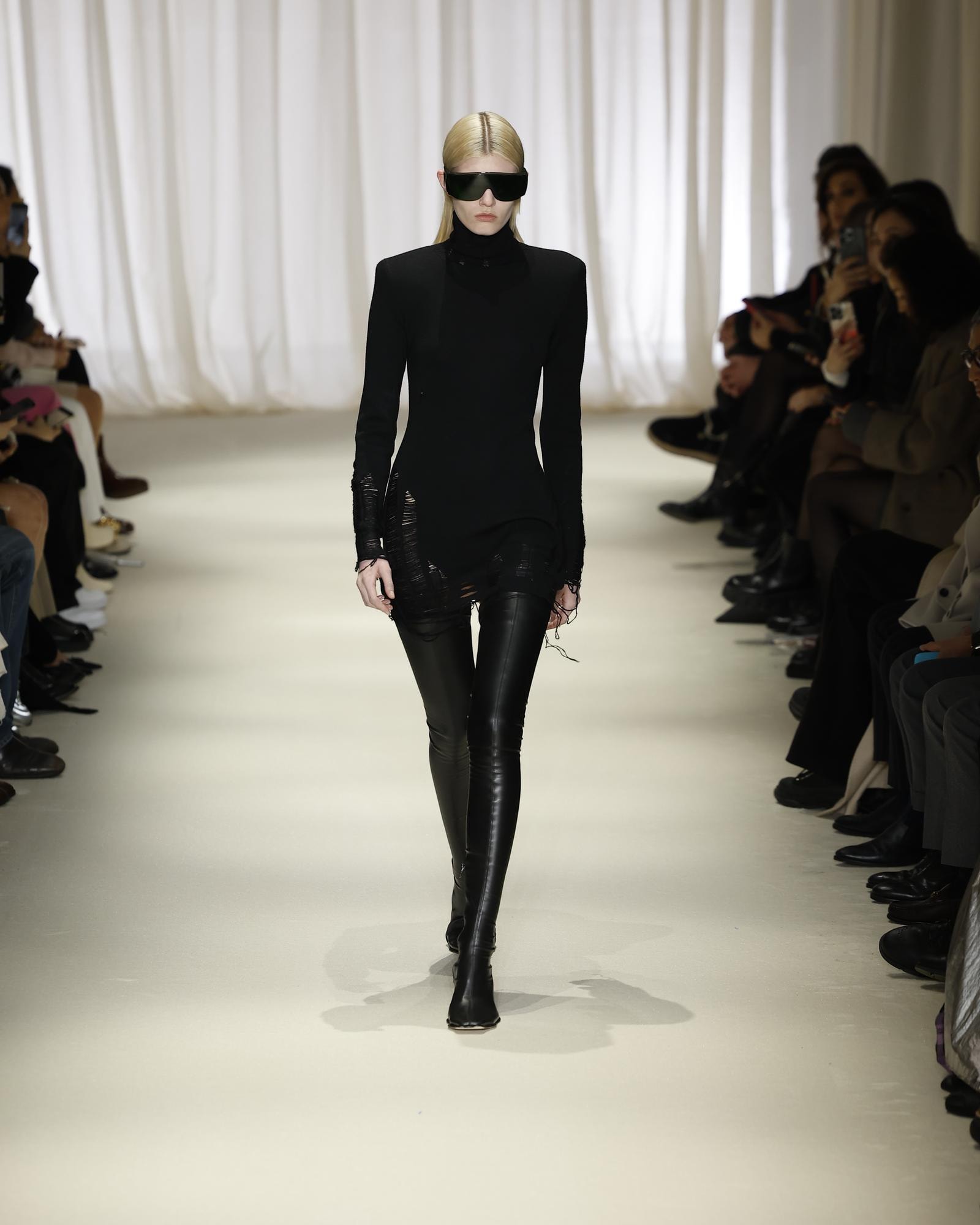 Un look Mm6 Maison Margiela (courtesy Mm6 Maison Margiela)