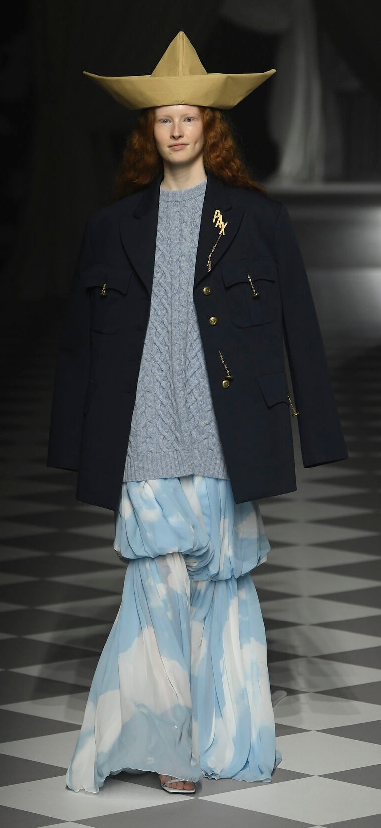 Un look Moschino fall-winter 2024/25