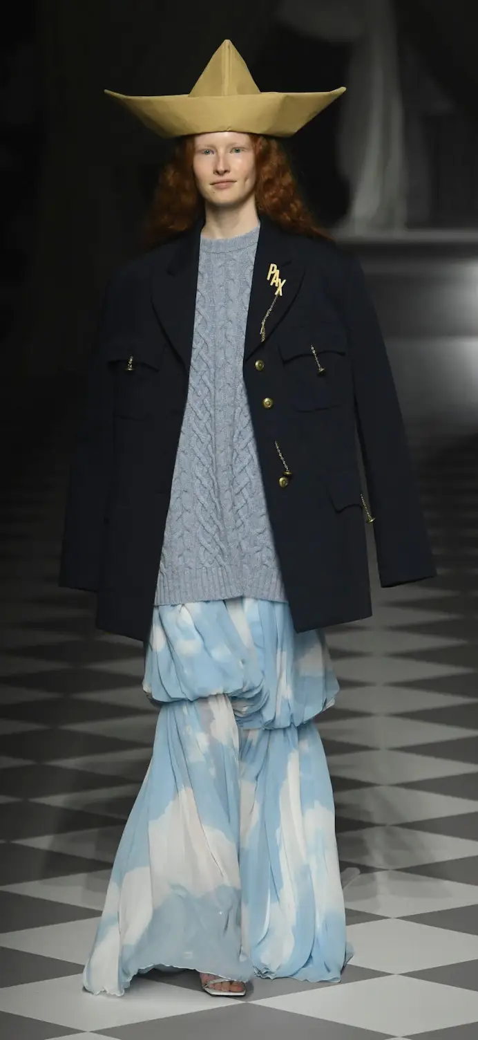 Un look Moschino fall-winter 2024/25