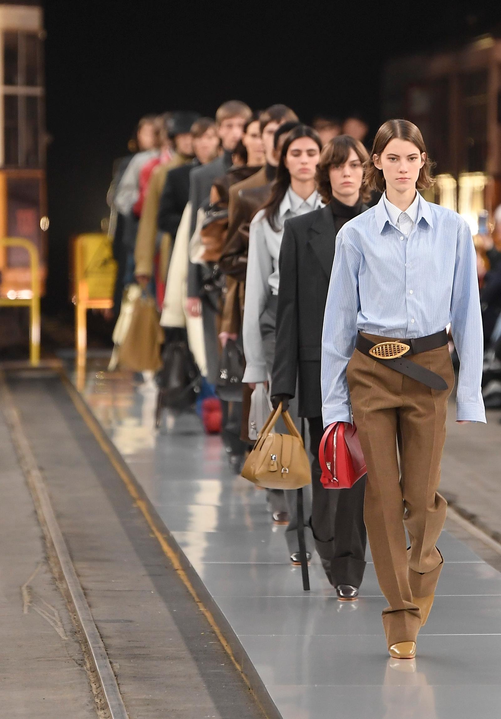 Il finale della sfilata di Tod's fall-winter 2024