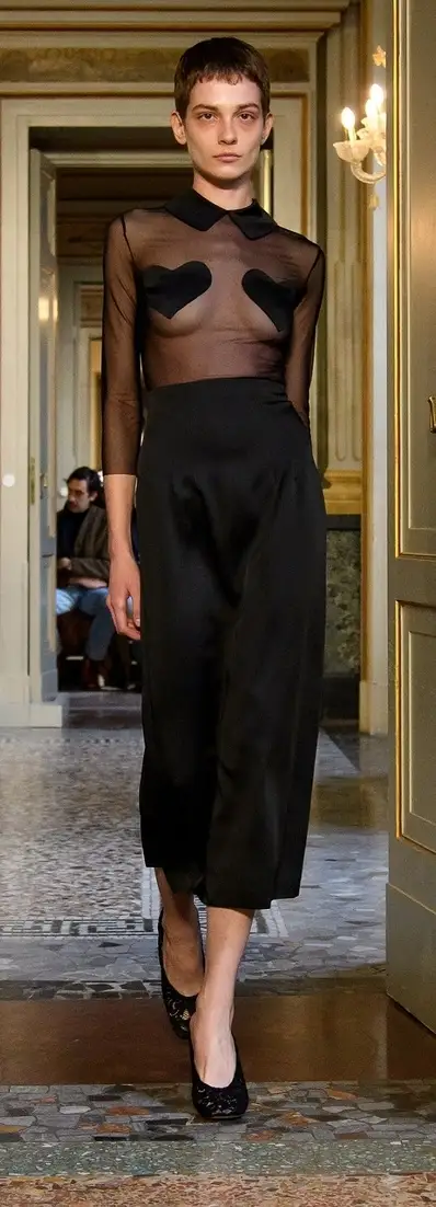 Un look Blumarine fall-winter 2024 (courtesy Blumarine)