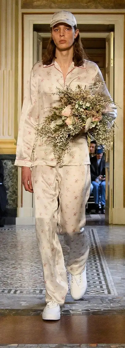 Un look Blumarine fall-winter 2024 (courtesy Blumarine)