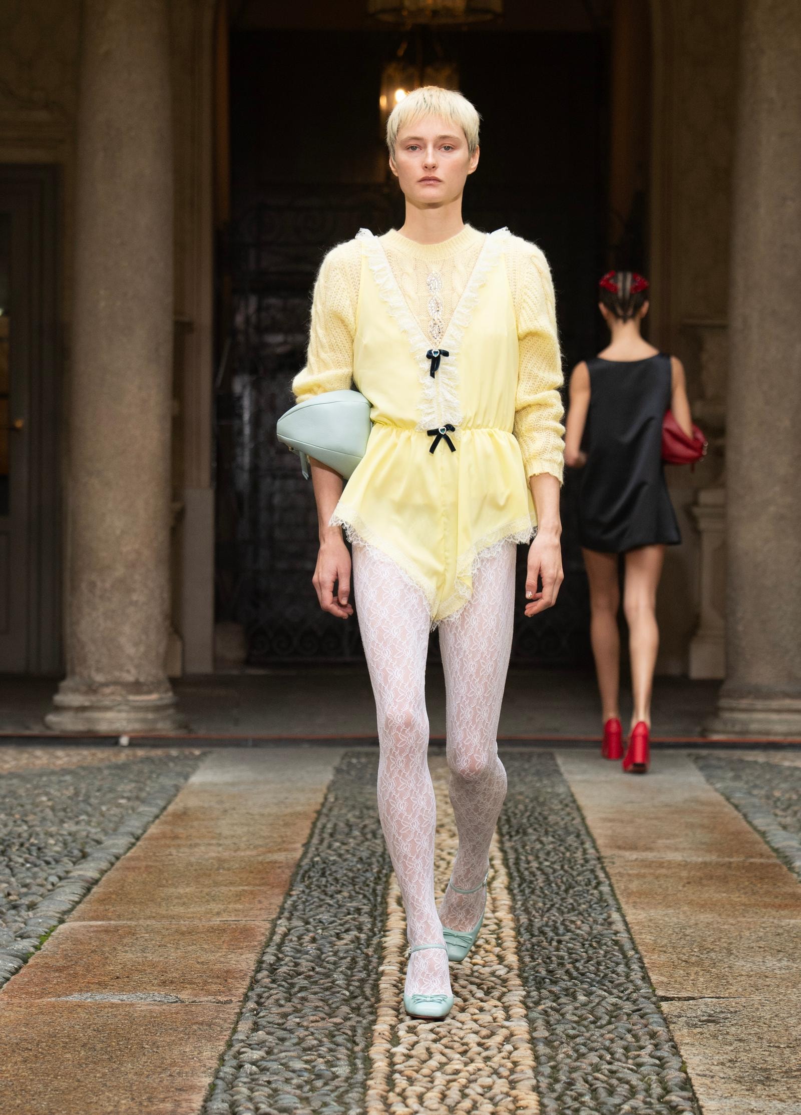 Un look fall-winter 2024/25 di Vivetta (courtesy Vivetta)