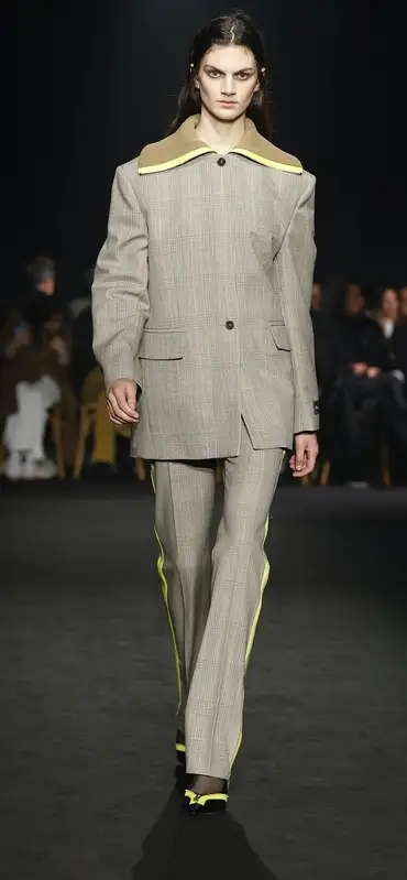 Un look fall-winter 2024/25 di Msgm
