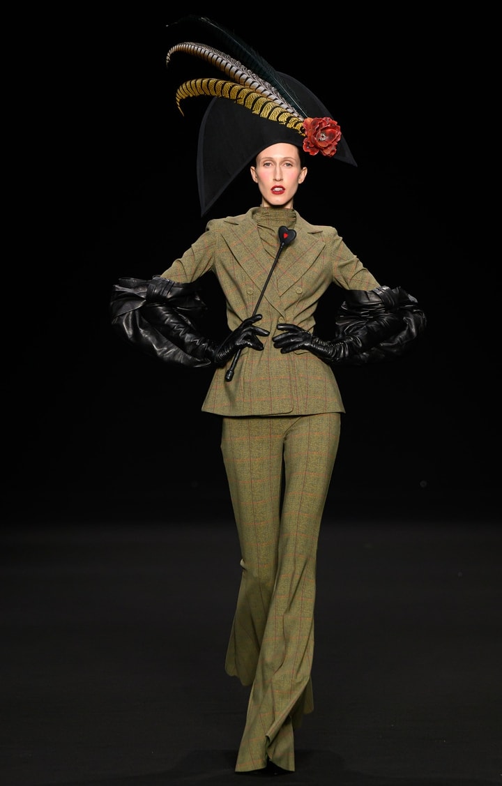 Un look Chiara Boni fall-winter 2024 (courtesy Chiara Boni La petite robe)