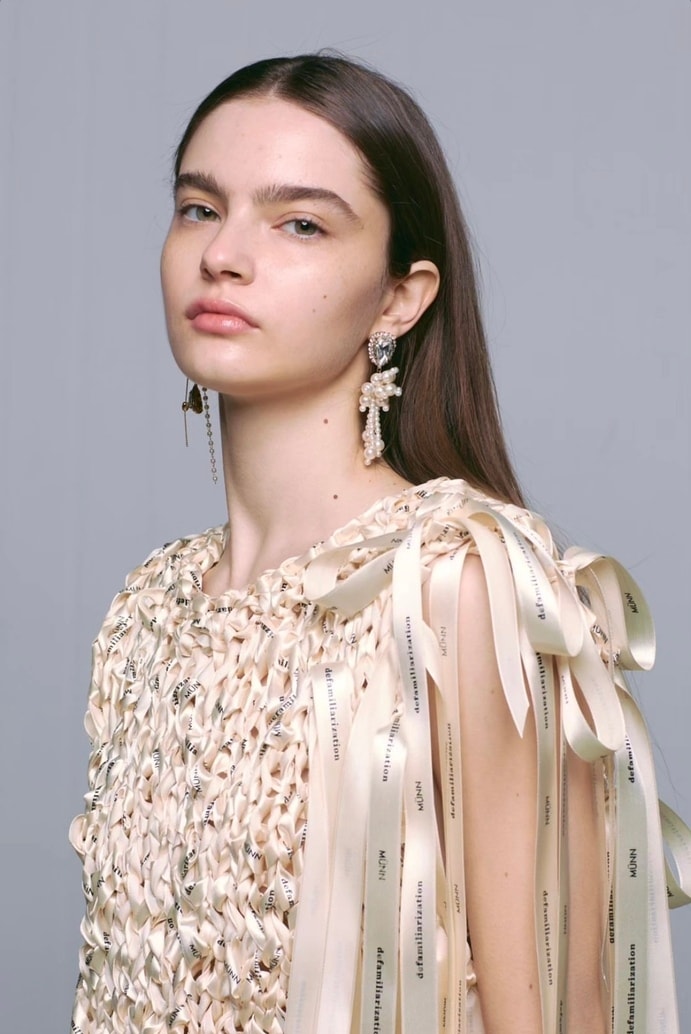 Un look Münn fall-winter 2024 (Instagram @hyunminhan)