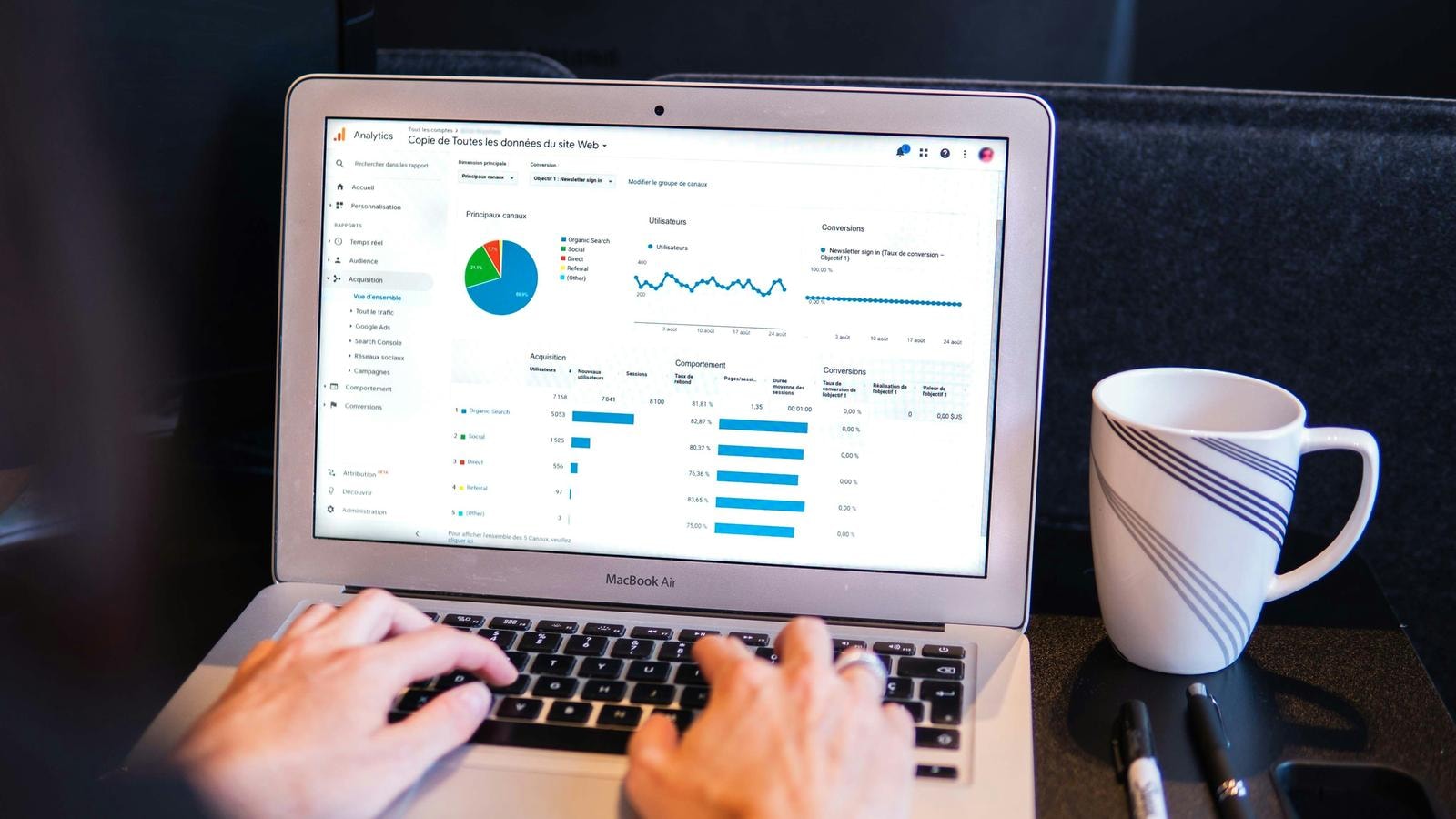 Startup, -60% di investimenti in servizi digitali nel 2023. Ma il venture capital italiano accorcia le distanze con altri Paesi