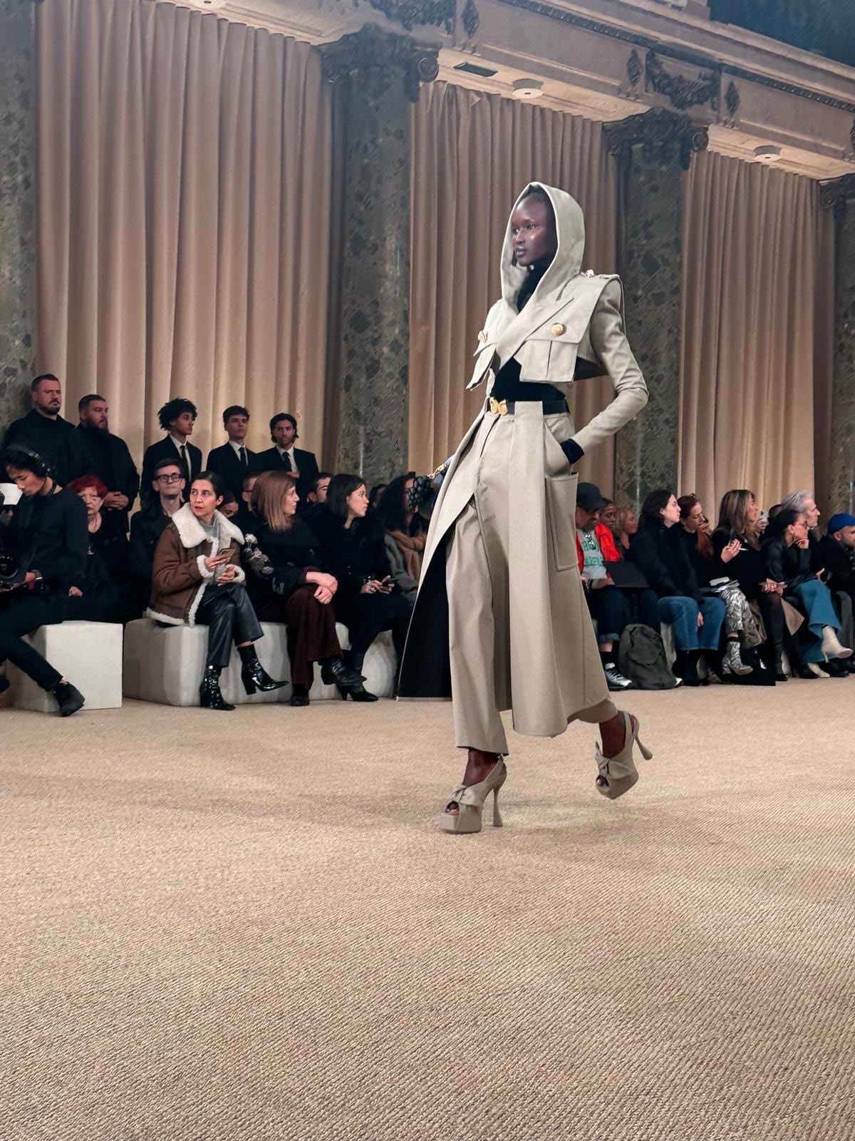 Un look Balmain f-w 2024/25