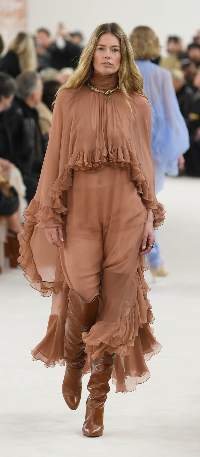 Un look Chloé fall-winter 2024