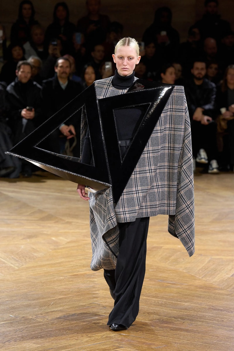 Un look Junya Watanabe fall-winter 2024 (courtesy Junya Watanabe)