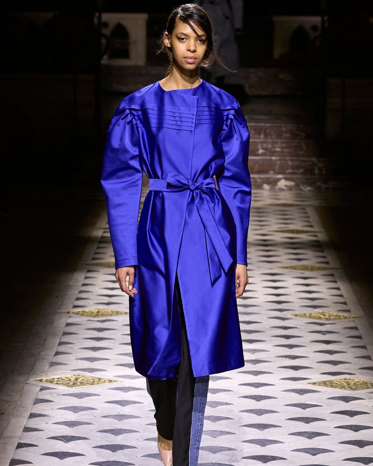 Un look Lutz Huelle fall-winter 2024 (courtesy Lutz Huelle)