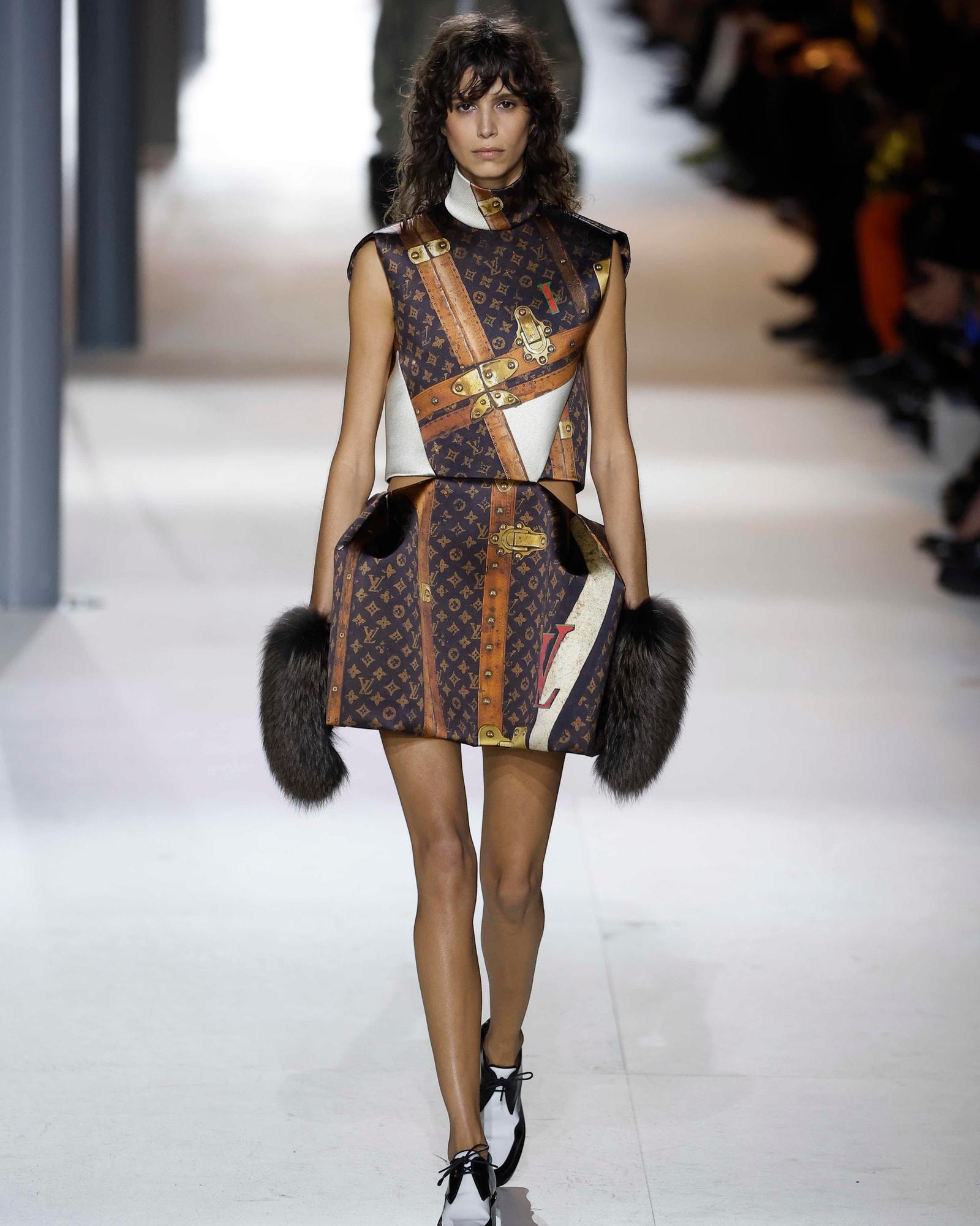 Un look Louis Vuitton autunno-inverno 2024/25