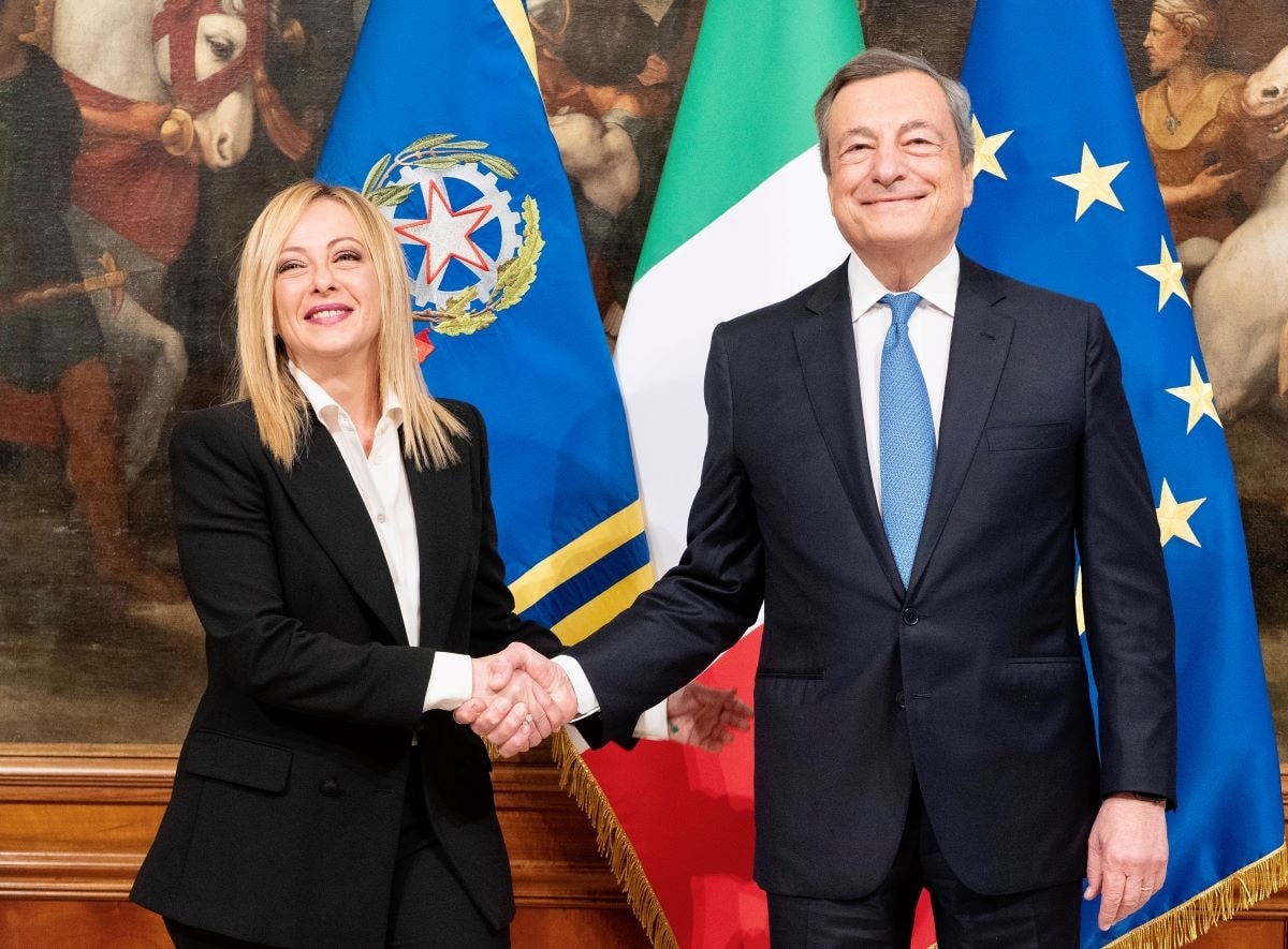 Il Ftse Mib supera quota 33.000 e lo spread torna all’era Draghi. Quanto pu&ograve; scendere ancora e perch&eacute;