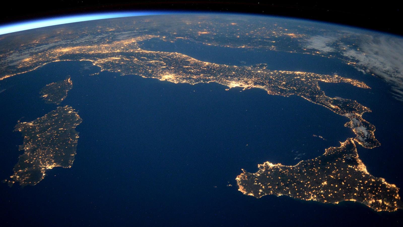 Quant’&egrave; complicato portare la fibra ottica nelle aree grigie