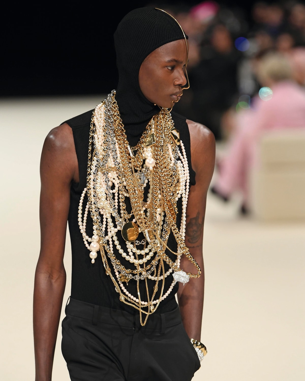 Un look Balmain fall-winter 2024/25