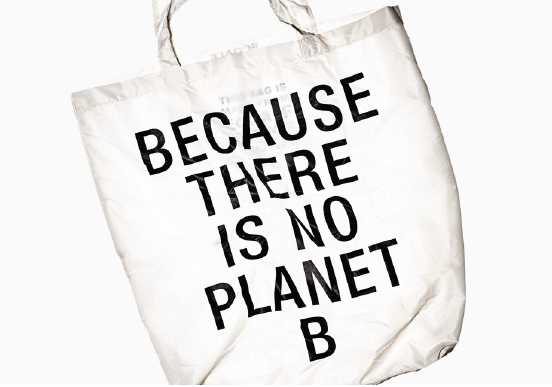 La borsa di Ecoalf x Istituto Marangoni (courtesy Ecoalf)