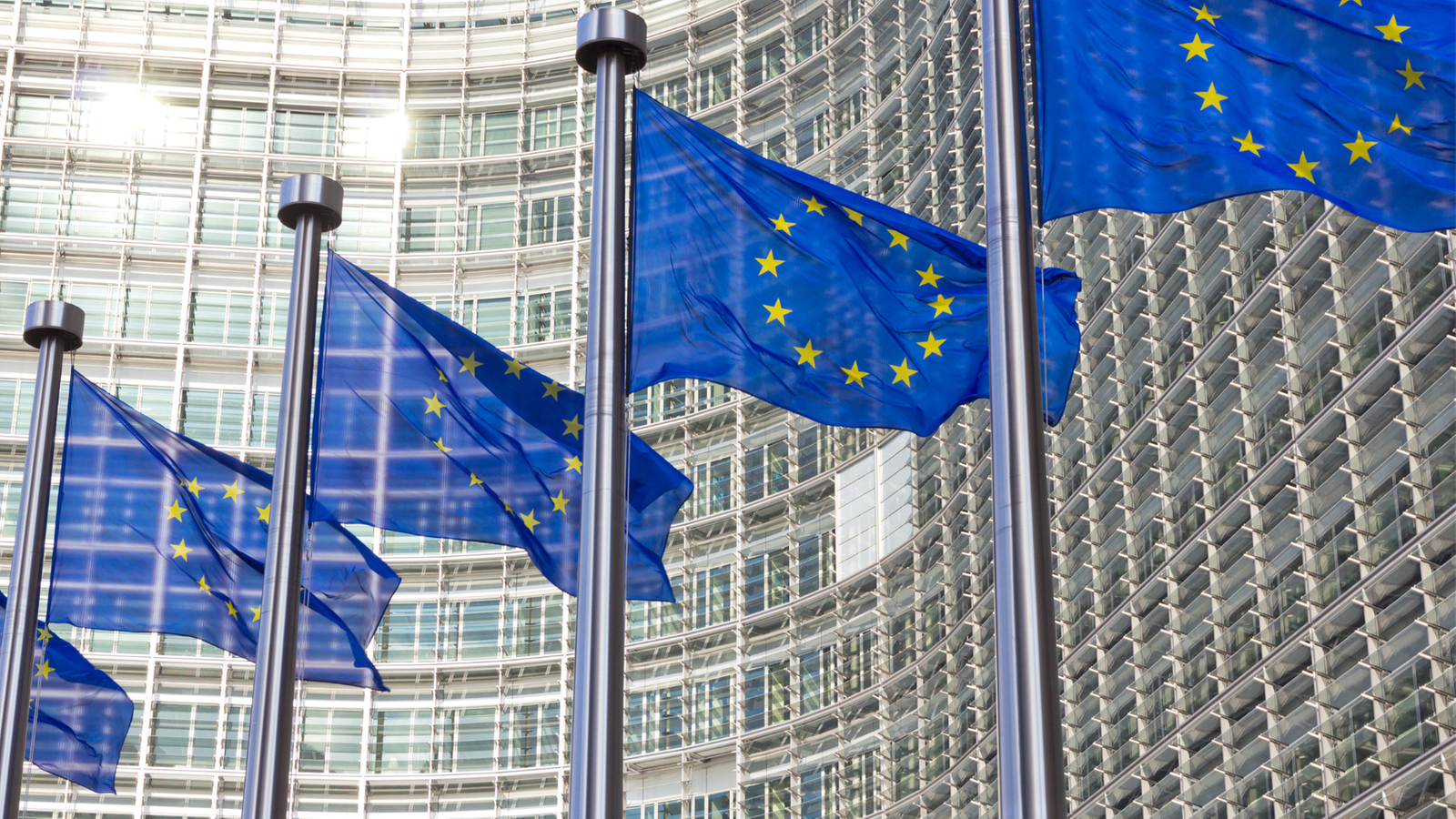 L’inflazione ferma al 2,4% nella zona euro, in Italia rallenta allo 0,9%. Faro sulle scelte della Bce sul taglio dei tassi 