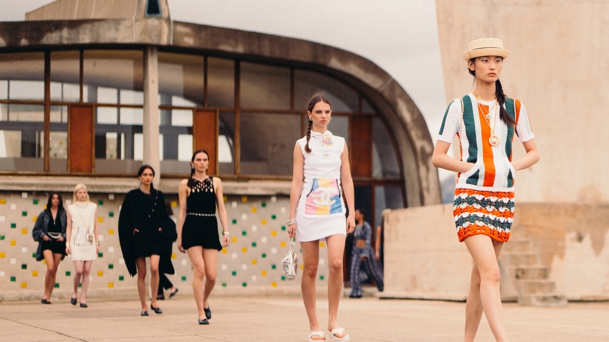 Il finale della sfilata Chanel cruise 2024/25 (courtesy Chanel)