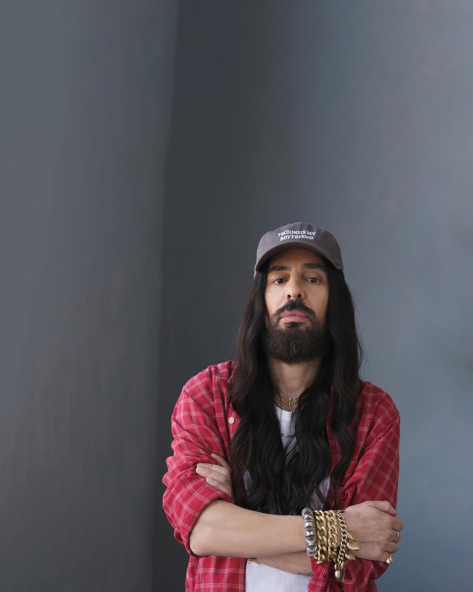 Un ritratto di Alessandro Michele (ph Fabio Lovino, courtesy Harpercollins)