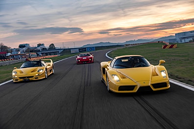 Pirelli «calza» anche la Ferrari Enzo