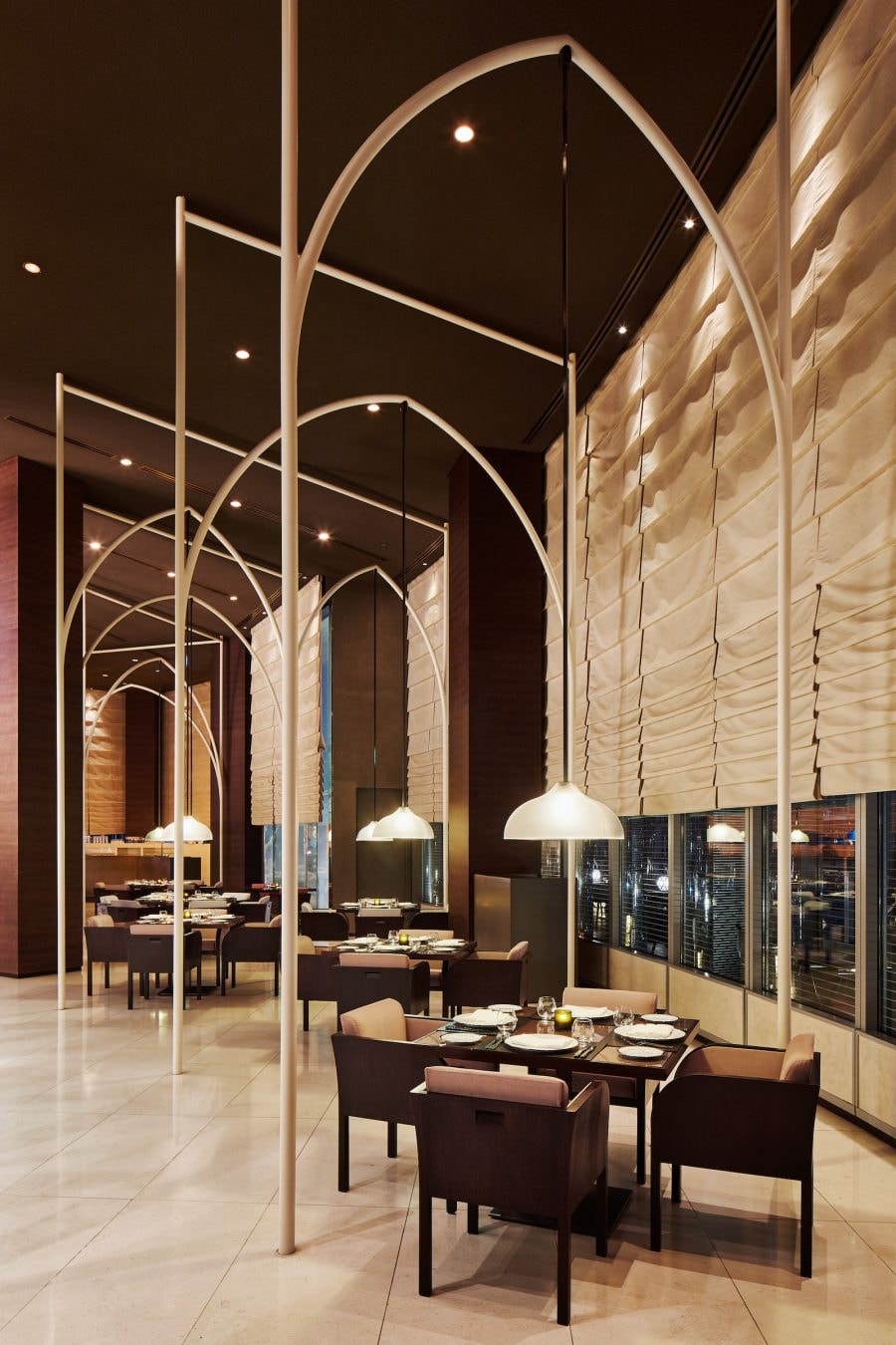Tra i sei locali aperti a Dubai da Giorgio Armani c’è anche il ristorante indiano Amal.
