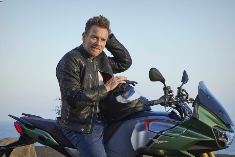 La passione di Ewan McGregor per le due ruote