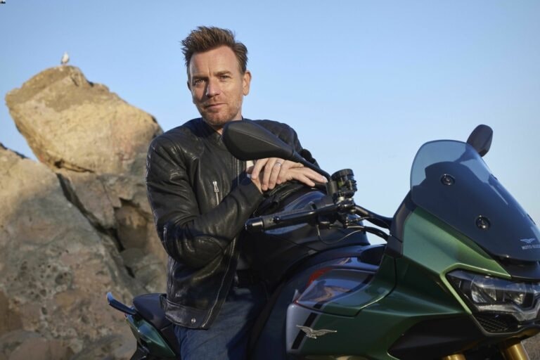 La passione di Ewan McGregor per le due ruote
