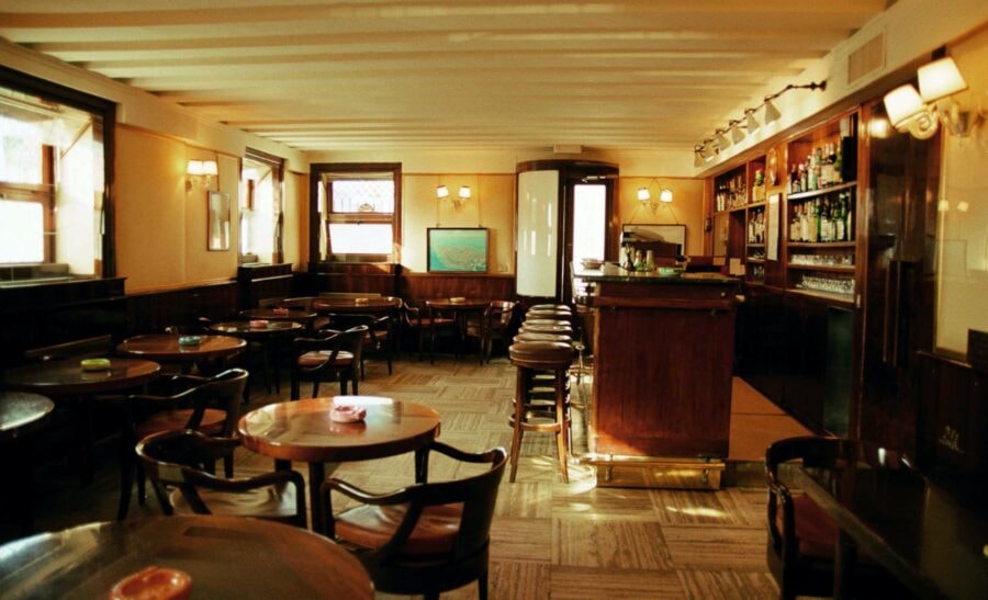 L’Harry’s bar fondato nel 1931 da Giuseppe Cipriani, nel 2001 è stato riconosciuto come monumento storico