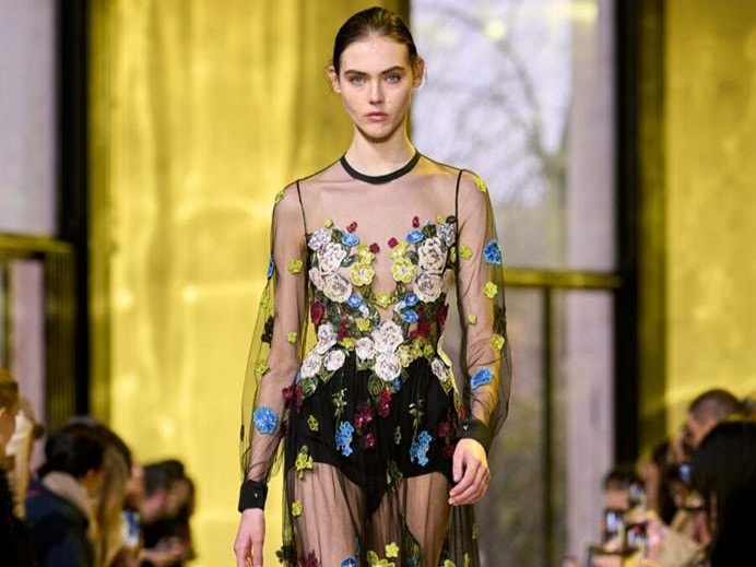 Elie Saab incanta Milano