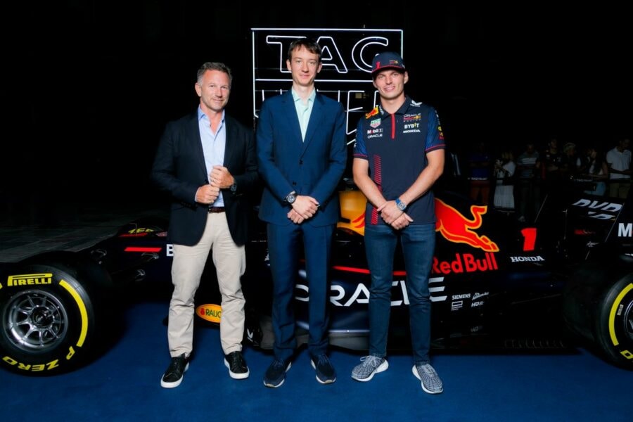 Christian Horner, Frédéric Arnault e Max  Verstappen.