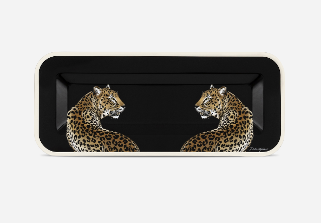 Vassoio di legno dipinto di Dolce & Gabbana.