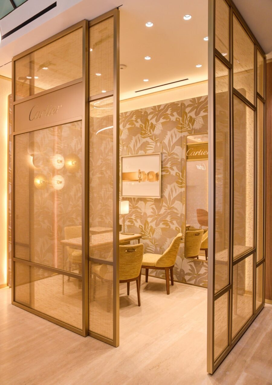 Corner Cartier.