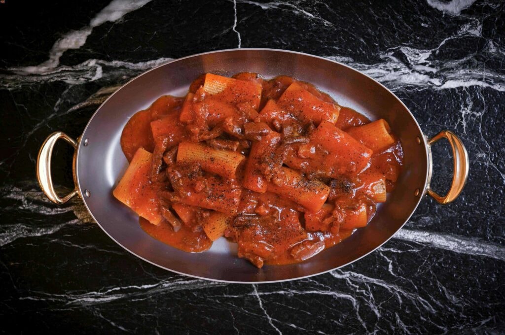 L’amatriciana di manzo affumicata del Beefbar Milano (© Francis Amiand).
