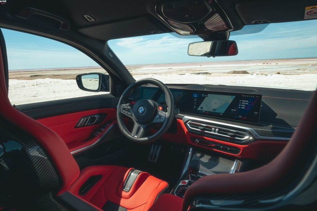 Gli interni futuribili con elementi super sportivi di Bmw M3 Competition Touring.
